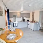 בית נופש Oak 10 Hot Tub יורק